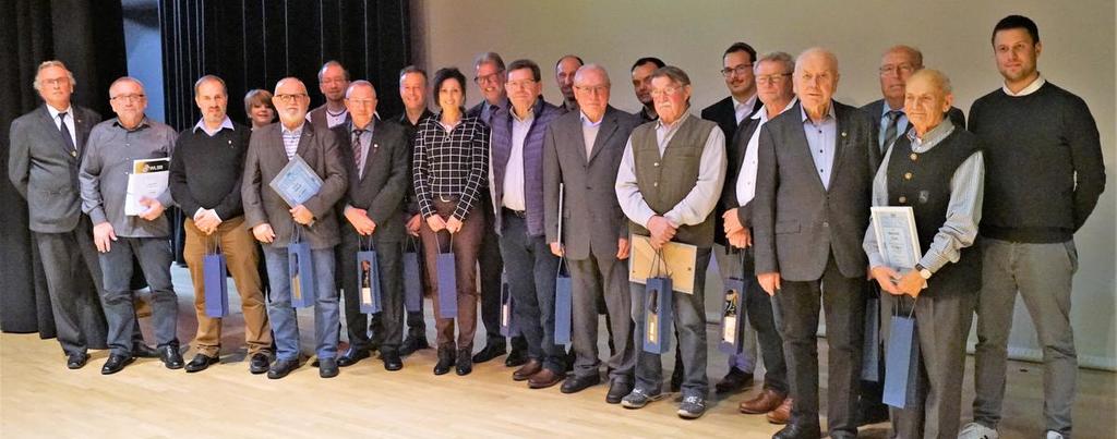 Zahlreiche Mitglieder wurden bei der Jahresfeier vom VfL Mühlheim für ihre langjährige Treue besonders geehrt.